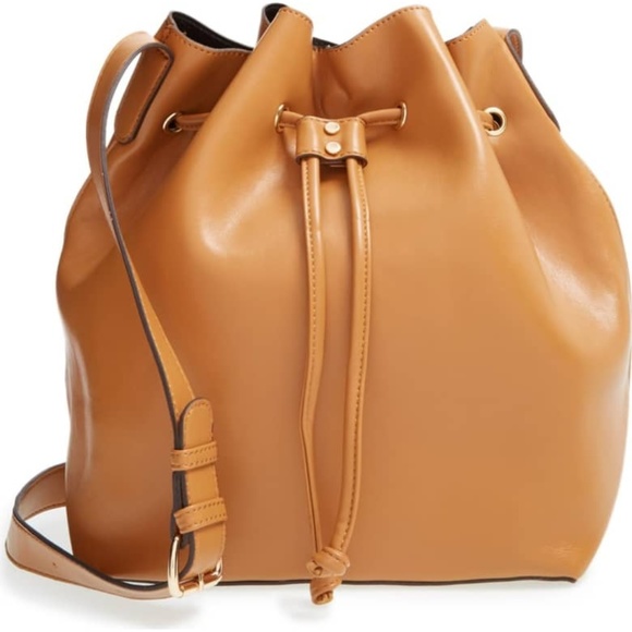 NEW Sole Society 'Nevin' Vegan Leather Bucket - Picture 1 of 8